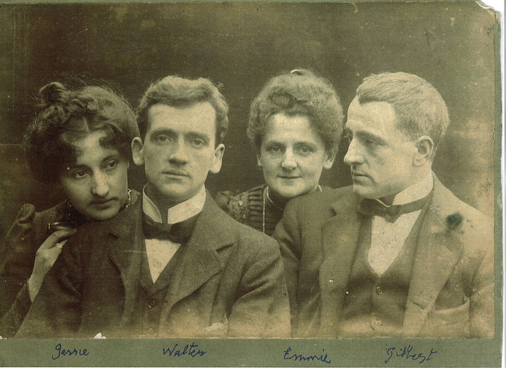 The Bayes Family c.1900