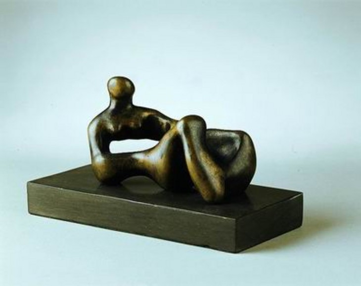 Henry Moore 'Recumbent Figure' 1938