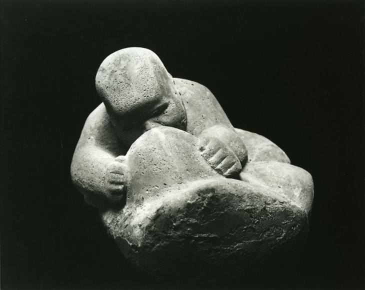 Henry Moore 'Suckling Child' 1927