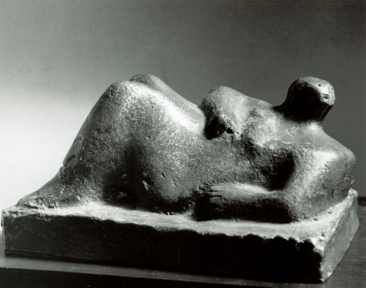 Henry Moore 'Reclining Figure' 1932