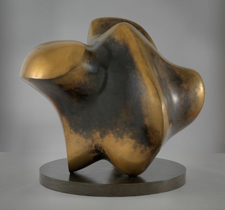 Henry Moore 'Working Model for Three Way Piece No.1: Points' 1964, cast 1964–9