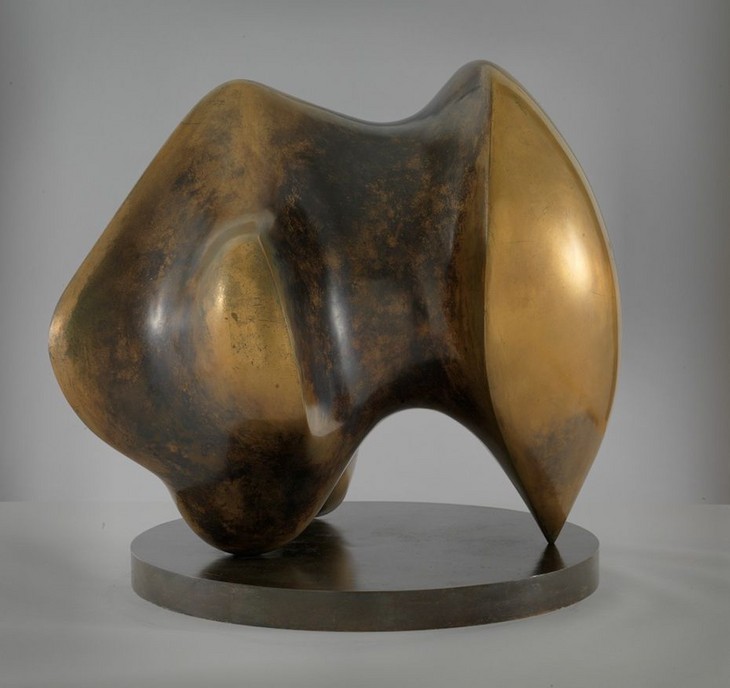 Henry Moore 'Working Model for Three Way Piece No.1: Points' 1964, cast 1964–9