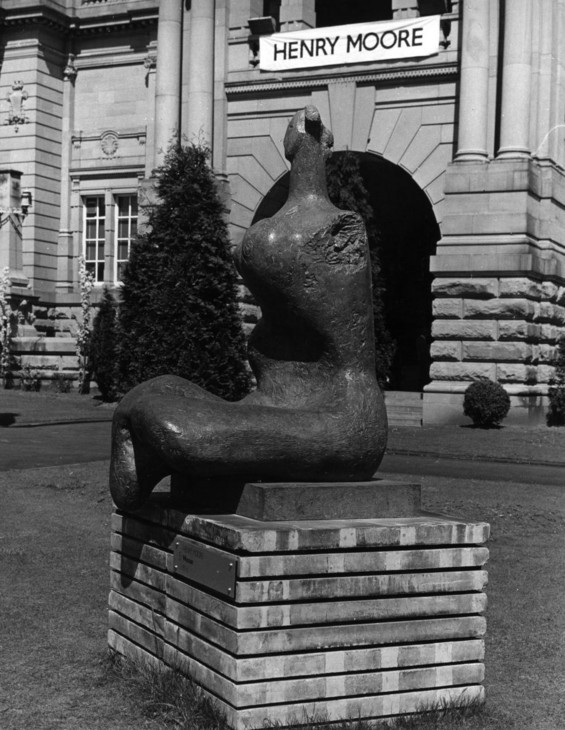 Photograph showing Henry Moore's Woman 1957–8 outside Cartwright Hall, Bradford 1978