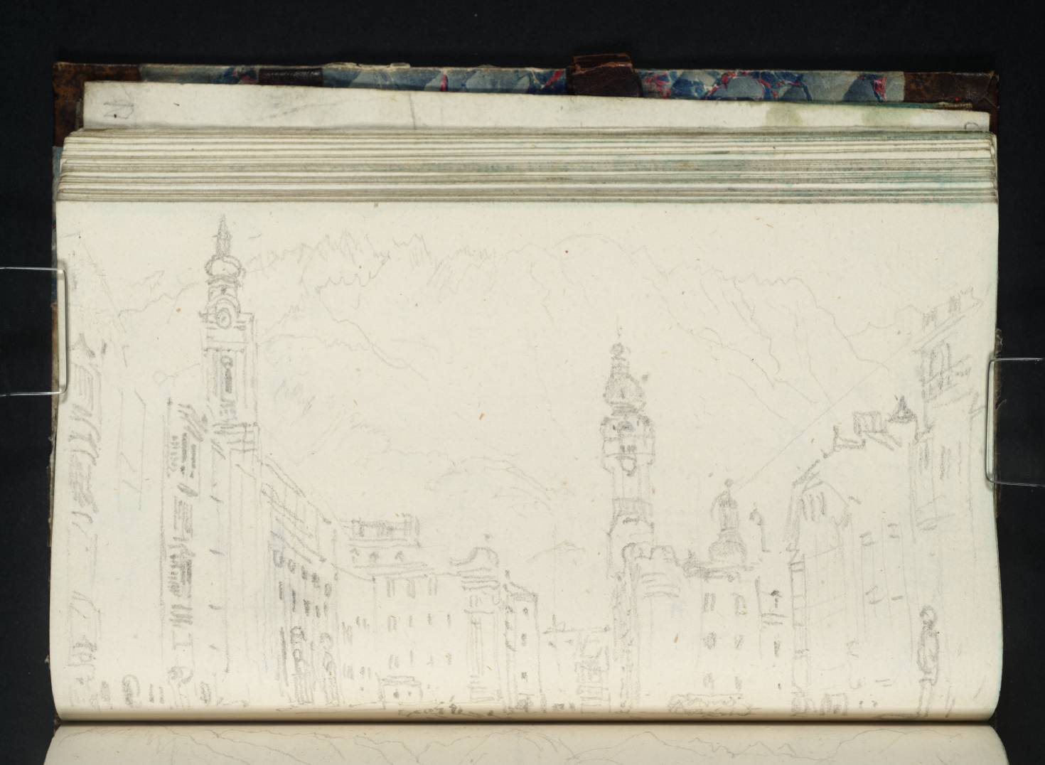 Innsbruck: View along the Maria-Theresien-Strasse to the Town Hall, Goldenes Dachl, Stadtturm and Cathedral
