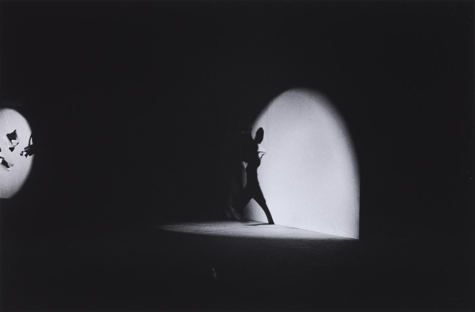 P82309: Murakami Saburo, Wrestling with Folding Screen, Gutai Exhibition on the Stage