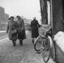 Nigel Henderson, ‘Photograph showing two unidentified women, snow on the ground’ [c.1949–c.1956]