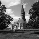 John Piper, ‘Photograph of St Andrew’s Church in Heslerton, Yorkshire’ [c.1930s–1980s]
