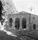 Eileen Agar, ‘Photograph of archways outside a church’ 1937