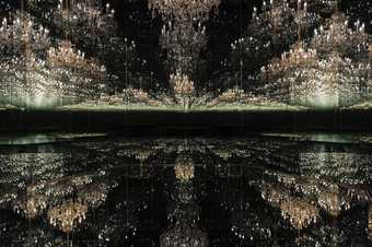 Blog - Famous modern & contemporary artist Yayoi Kusama - Artalistic