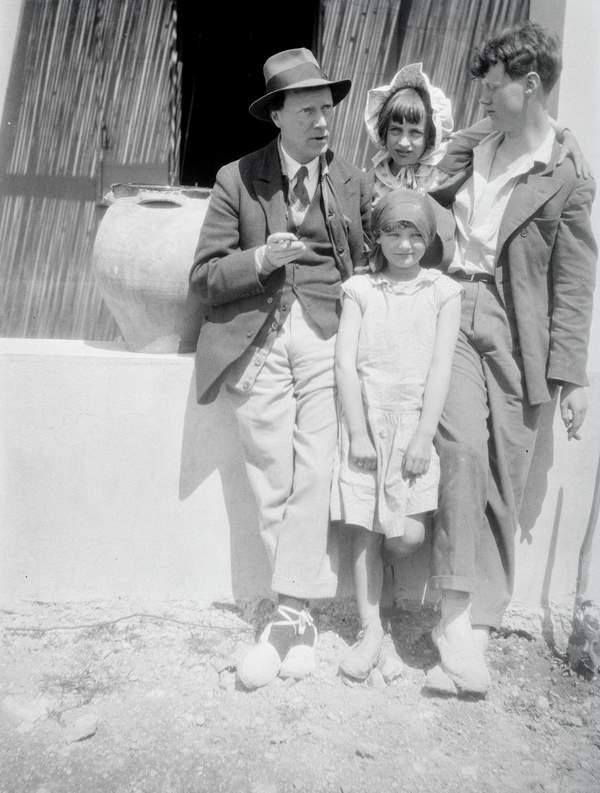 Black and white negative of Clive, Angelica and Julian Bell with Judith ...