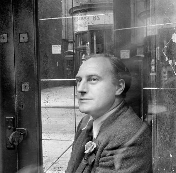 Photograph of Harry Craig in a shop doorway‘, Nigel Henderson, [c.1949 ...