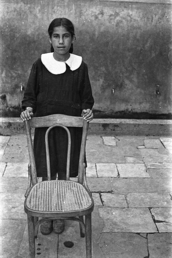 ‘Student of Aisha Om el Mo’minin School for Girls. School courtyard ...