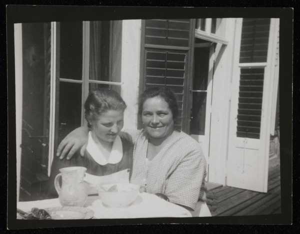 Photograph of Marie Hauptmann with Marie-Louise von Motesiczky ...