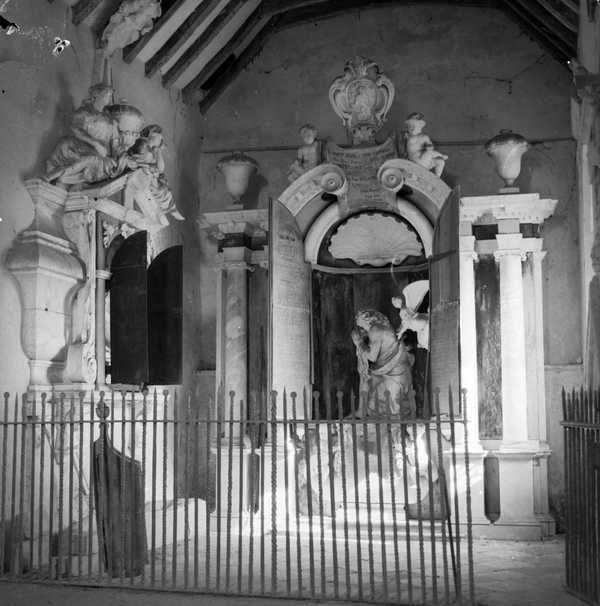 Photograph of monument to Robert Pierrepont at Borbach Chantry in West
