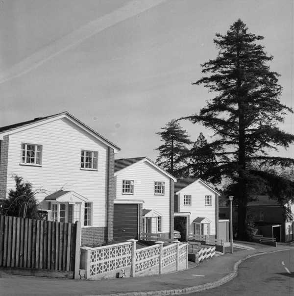 Photograph of Milton Close, Henley, Oxfordshire‘, John Piper, [c.1930s