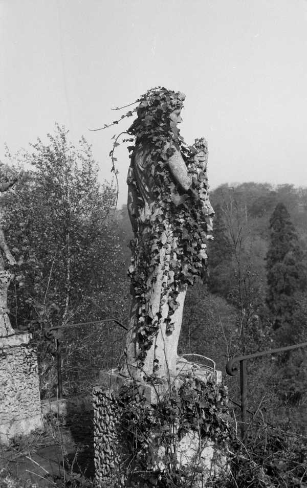 Photograph of garden sculpture at Wotton House near Dorking, Surrey