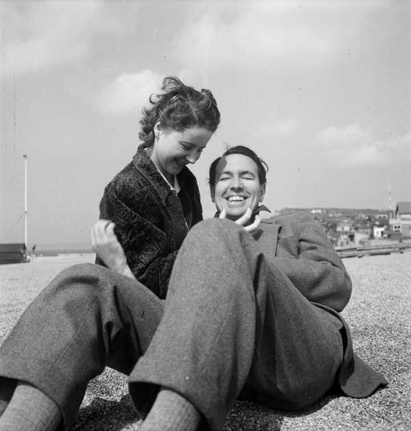 Photograph of Simone and David Dear laughing‘, Eileen Agar, [1939 ...