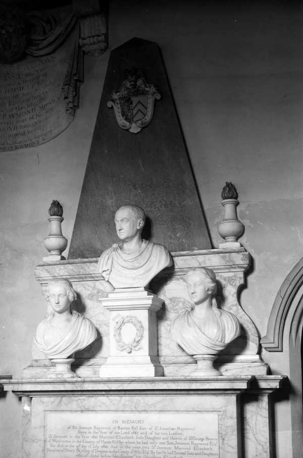 Photograph of monument to Sir Jemmett Raymond of Barton Court in St