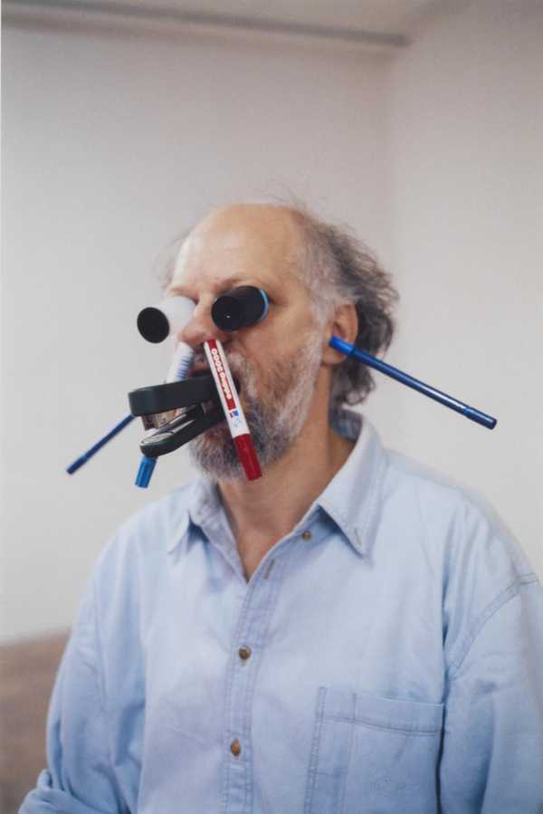 ‘One Minute Sculptures‘, Erwin Wurm, 1997 Tate