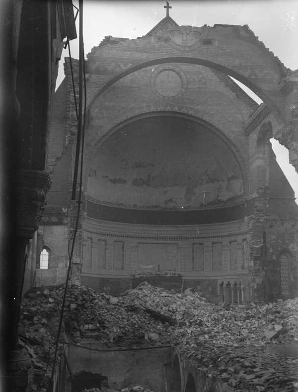 Photograph of Holy Nativity Church in Knowle, Gloucestershire