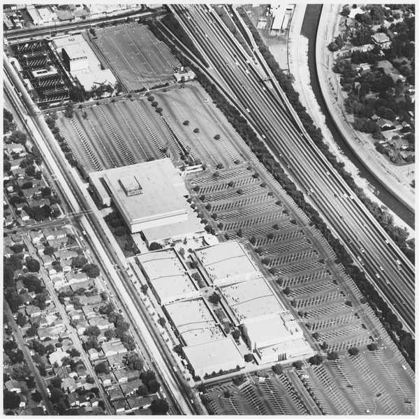 ‘Fashion Square, Sherman Oaks‘, Edward Ruscha, 1967, printed 1999 | Tate