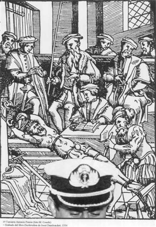 Lieutenant Antonio Pernía (Photo: M. Cuchi) + Engraving from the Book ‘Enchiridion’ by Joost Damhourdert, 1554