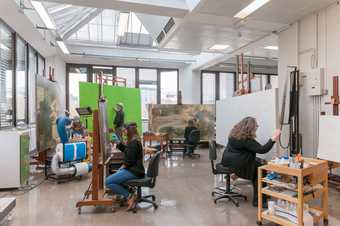 Tate conservation studio. Photo by Lucy Dawkins