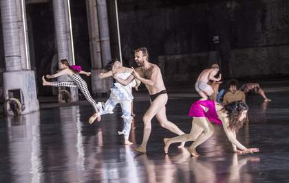 Gianmarco Bresadola 10000 Gestes Volksbühne Berlin 2018