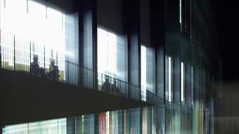 Visitors in the Turbine Hall at ɫشý