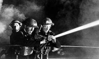 Humphrey Jennings Fires Were Started 1943 (film still)