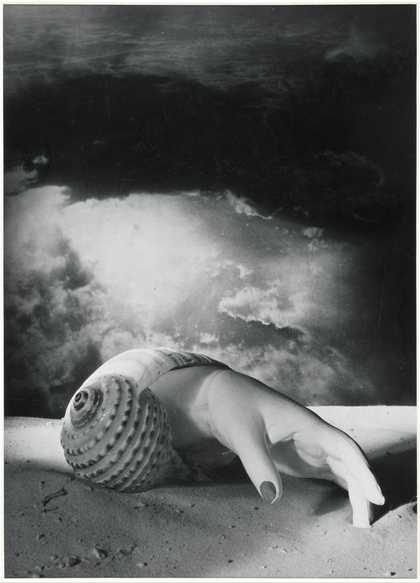 Dora Maar Untitled (Hand-Shell) 1934 © Estate of Dora Maar / DACS 2019, All Rights Reserved