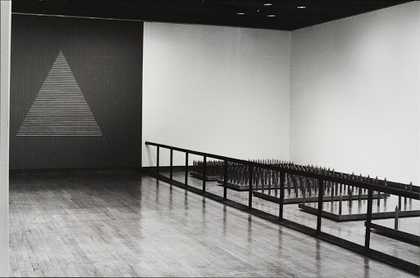 Installation view showing Walter De Maria, Bed of Spikes 1968–9 in Pier Ocean: Construction in the Art of the Seventies, Hayward Gallery, London, 1980 © Hayward Gallery, Southbank Centre