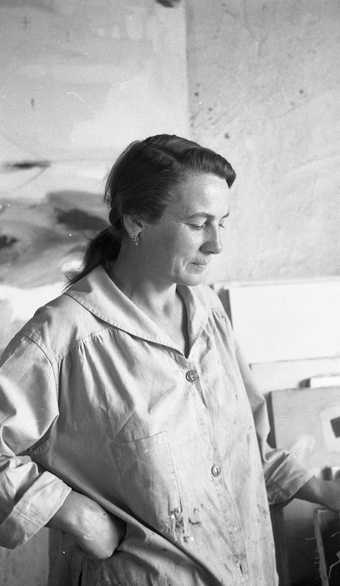 Agnes Martin in her studio on Ledoux Street, Taos, New Mexico, 1953 © Mildred Tolbert Family