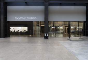 Glass sliding doors to the Blavatnik Building in Tate Modern