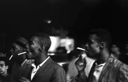 Al Fennar, Rythmic Cigarettes, Greenwich Village, New York, 1964, photograph, gelatin silver print on paper - © Albert Fennar