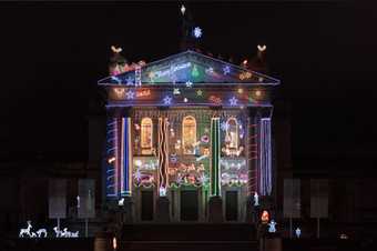 christmas lights on the front of Tate Britain