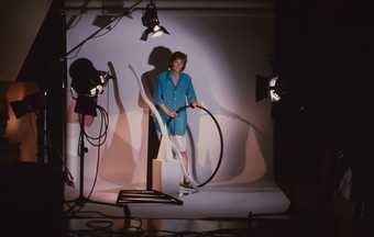 Barbara Kasten in her New York studio, 1983 - Photo © Kurt Kilgus