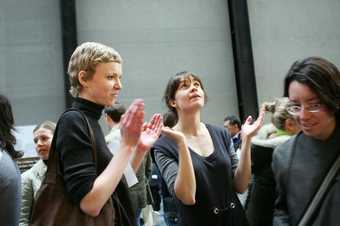 Nina Jan Beier and Marie Jan Lund, Clap in Time (All the People at Tate Modern) 2007