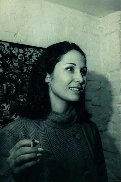 Anna Maria Maiolino at Rubens Gerchman’s opening at Art-Art Gallery in 1967