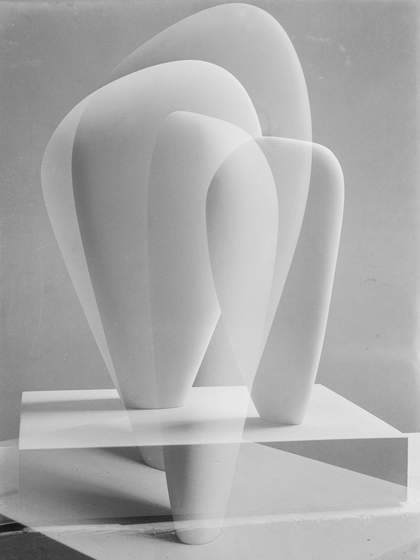 Barbara Hepworth Double exposure of Two Forms 1937