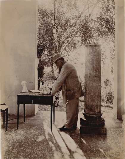 Rodin working under the peristyle of the Pavillon de l’Alma in Meudon c.1912. Photo by Jean Limet