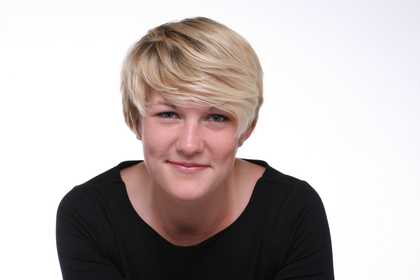 Headshot of Caroline Bird