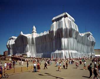 Lost Art: Christo and Jeanne-Claude - Wrapped Reichstag, Berlin 1995