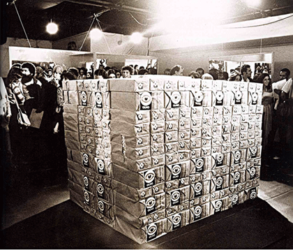 Cildo Meireles O Sermão da Montanha: Fiat Lux (The Sermon on the Mount: Fiat Lux) 1973–9