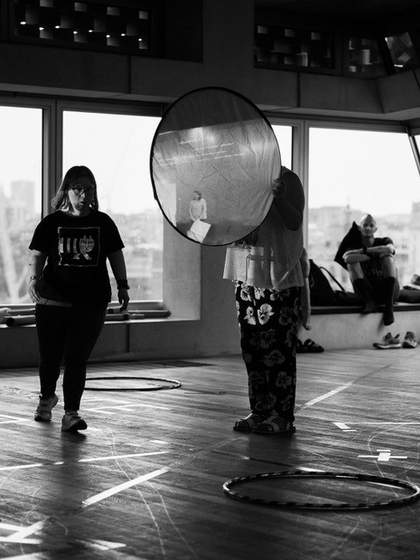 Corali Dance Company, performers Jackie Ryan and Bethan Kendrick, Uniqlo Tate Late July 27 2018. Photography: Jon Archdeacon