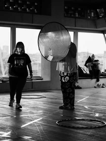 Corali Dance Company, performers Jackie Ryan and Bethan Kendrick, Uniqlo Tate Late July 27 2018. Photography: Jon Archdeacon