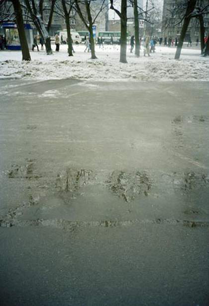 David Bate Gathering Crowd from ZONE series, 2001–5