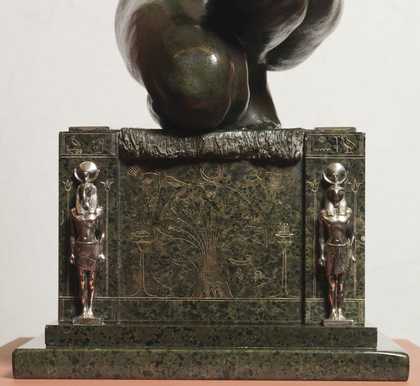 Edward Onslow Ford Applause 1893 (detail of knee and plinth)