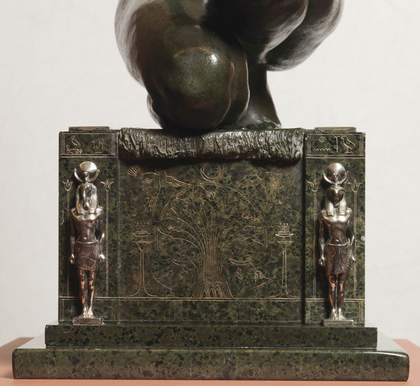 Edward Onslow Ford Applause 1893 (detail of knee and plinth)