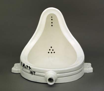 Marcel Duchamp, Fountain 1917, replica 1964, porcelain, 36 x 48 x 61cm